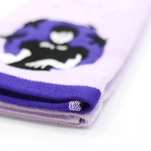 Wednesday Addams NWT 2-pk Hand Towel Set in Purple Cotton - Picture 2 of 5